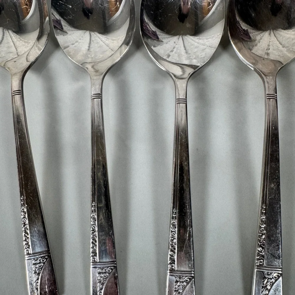 Set of 4 Oneida Nobility Plate Silver‎ Plated Round Soup Spoons Caprice Lot 1